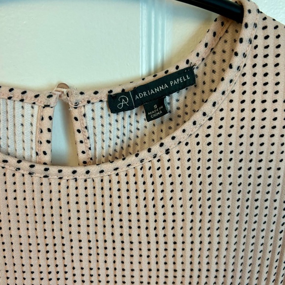 Adrianna Papell blouse. - Picture 3 of 4